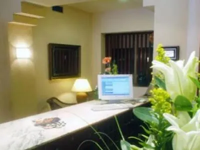 Ξενοδοχείο Riviera 2*