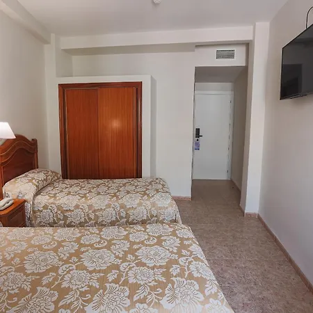 Riviera 2*
