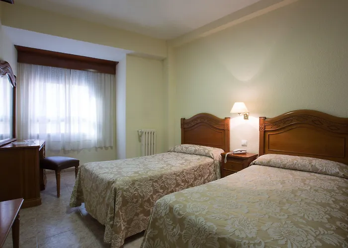 Отель Riviera 2*