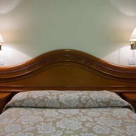 Riviera Hotel 2*